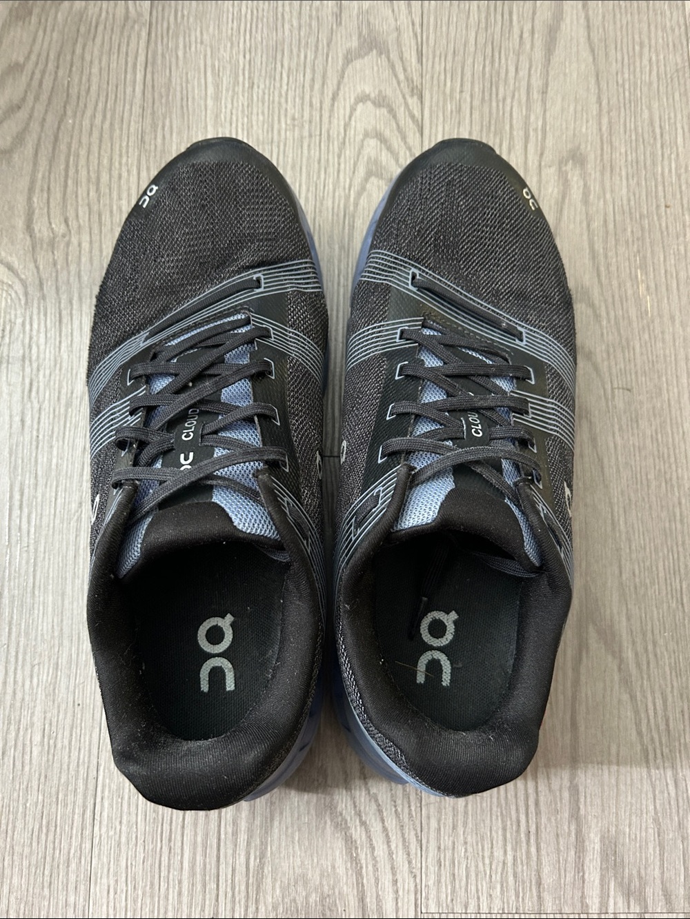 On CloudGo Running Men's Athletic Shoes - Black with Blue Accents